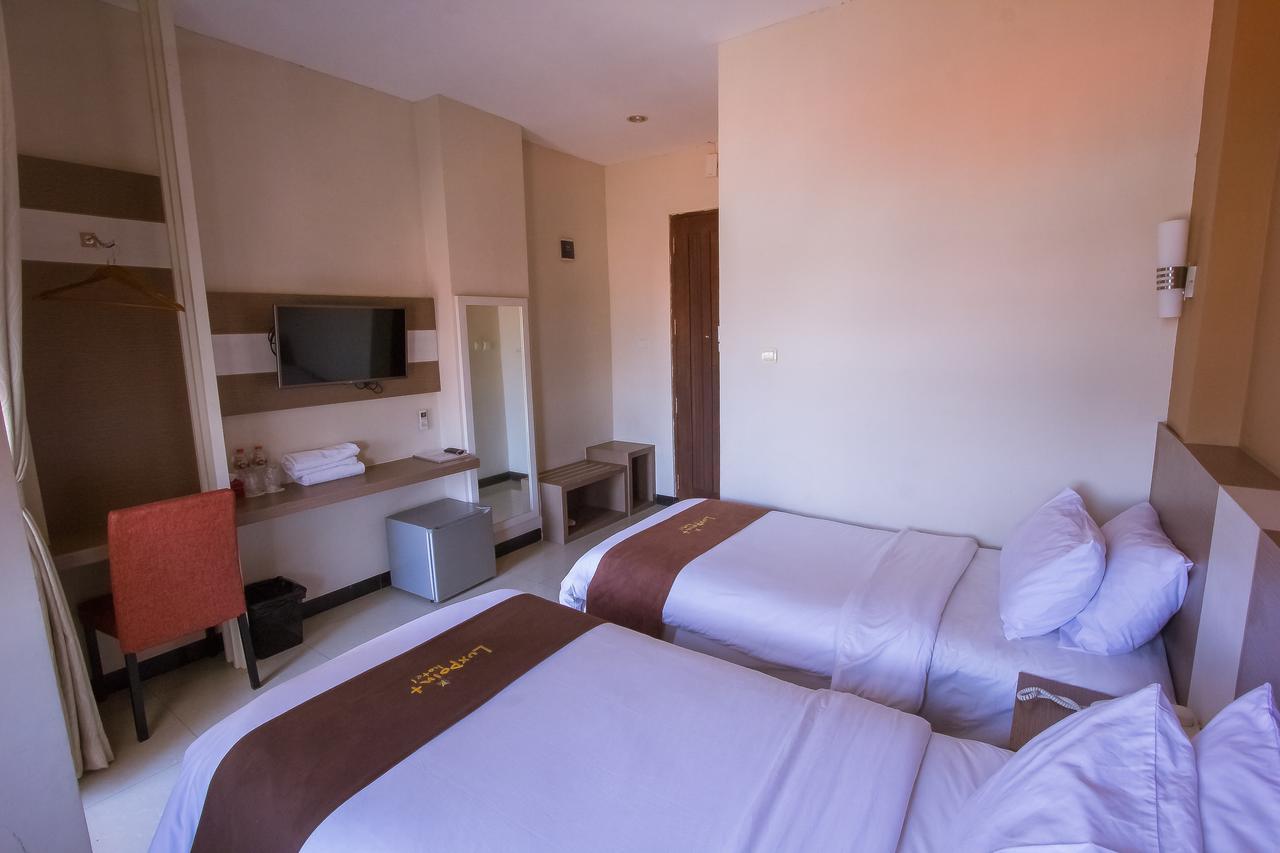 Luxpoint Hotel Baratajaya Sorabaya Extérieur photo